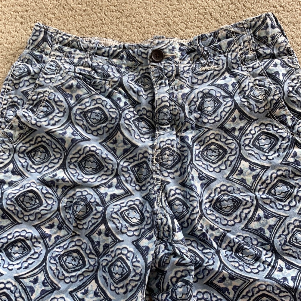 Gap patterned shorts